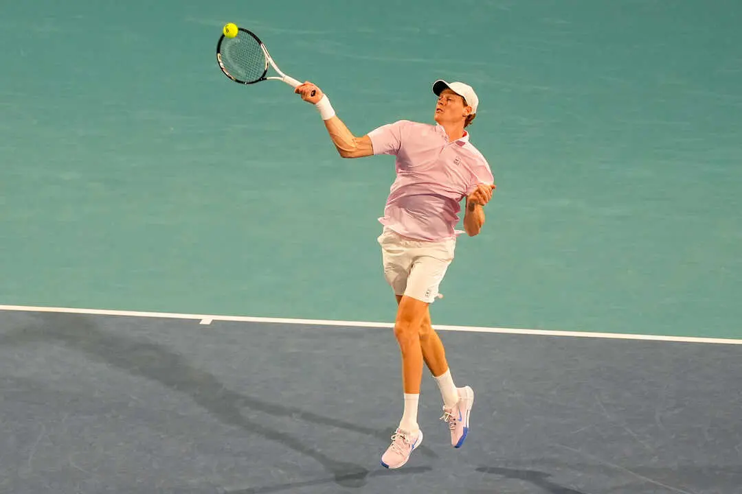 Sinner no solo gana, sino que arrasa: suma 26 sets consecutivos y sigue avanzando con paso firme en Miami. / EP