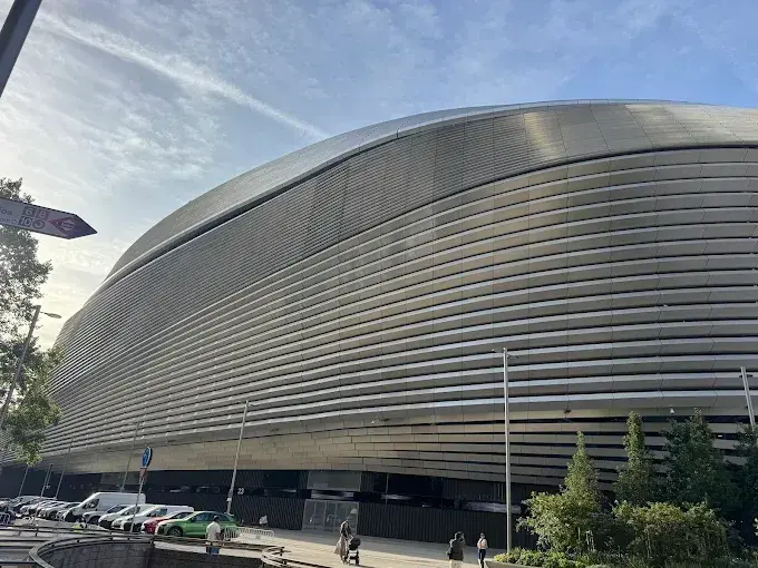 Madrid sumar&aacute; un nuevo escenario al Mutua Madrid Open con la irrupci&oacute;n del Bernab&eacute;u como sede de entrenamiento de alto nivel. / A.E
