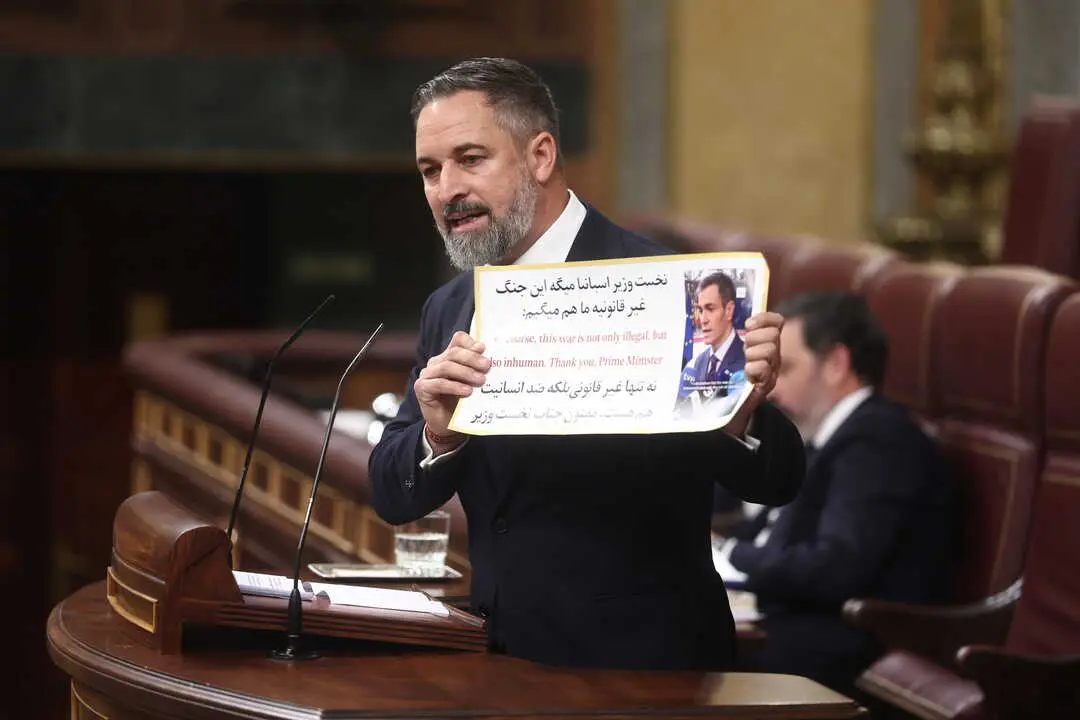 El presidente de VOX, Santiago Abascal, interviene durante una sesi&oacute;n de control al Gobierno. / EP