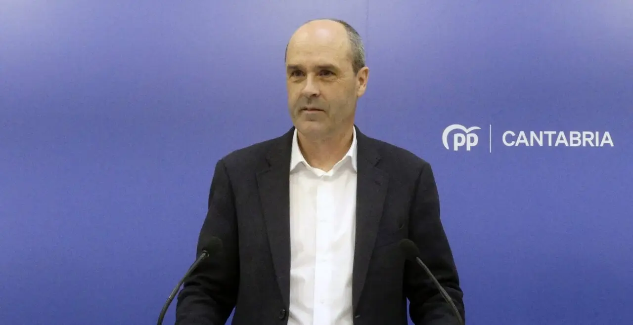 El portavoz parlamentario y coordinador general del PP de Cantabria, Juan Jos&eacute; Alonso, valora los presupuestos auton&oacute;micos de 2026 y destaca la gesti&oacute;n del Gobierno regional frente al Ejecutivo central.