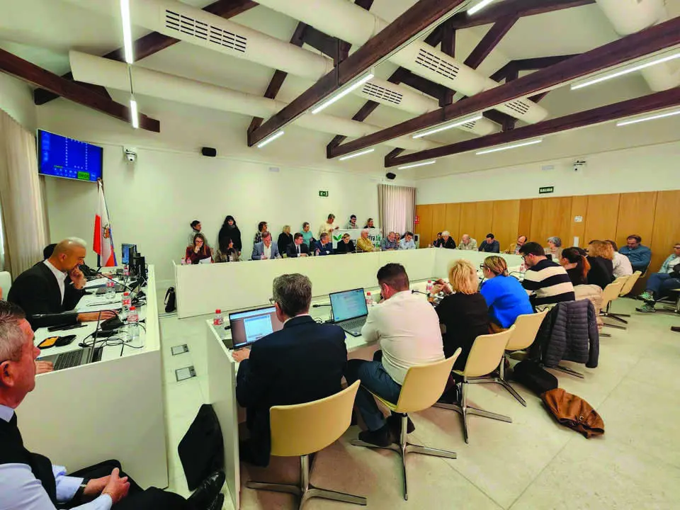 El Pleno debatir&aacute; el 31 de marzo una moci&oacute;n de apoyo a Solvay. / alerta