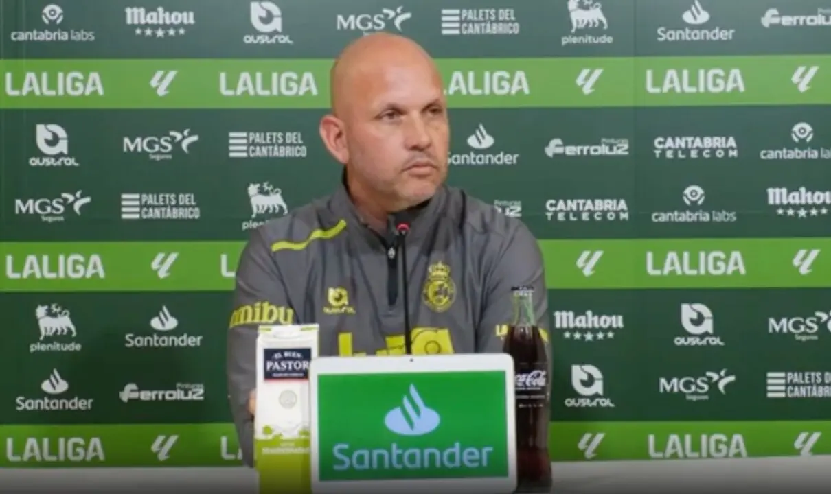 Jos&eacute; Alberto durante la rueda de prensa previa al decisivo partido entre el Racing y el Valladolid en El Sardinero.