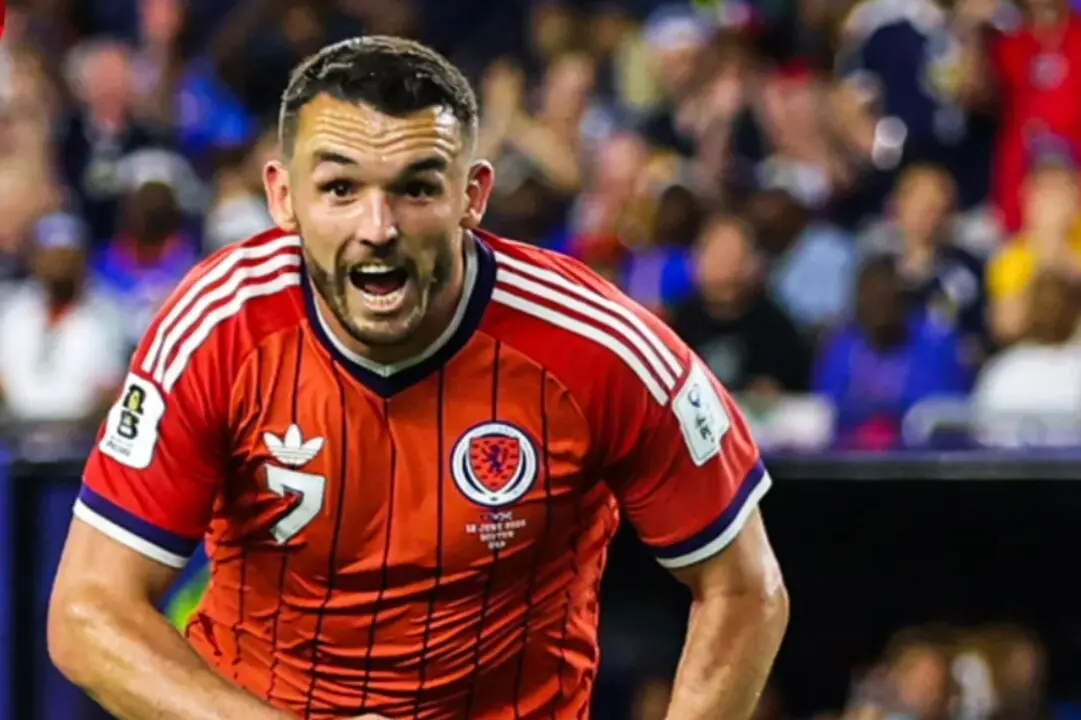 McGinn de Escocia celebra con intensidad durante un partido del Mundial 2026, en una actuaci&oacute;n clave para el hist&oacute;rico triunfo de su selecci&oacute;n en el debut del torneo.