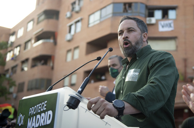 El presidente de Vox y director de campaña, Santiago Abascal, presenta la candidatura para las próximas elecciones del 4 M, en Vallecas