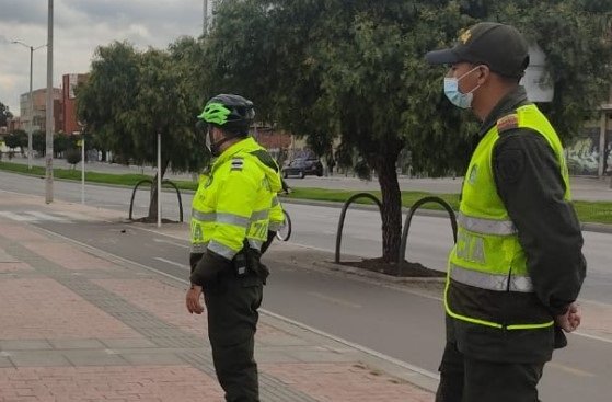 Agentes de la Policía Metropolitana de Bogotá