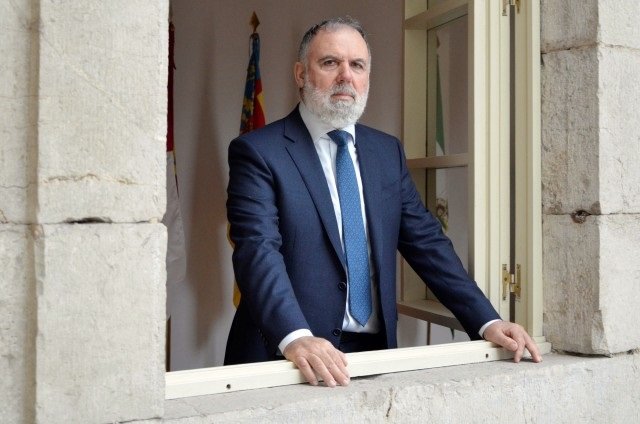 Archivo - Lorenzo Vidal de la Peña, diputado del PP de Cantabria