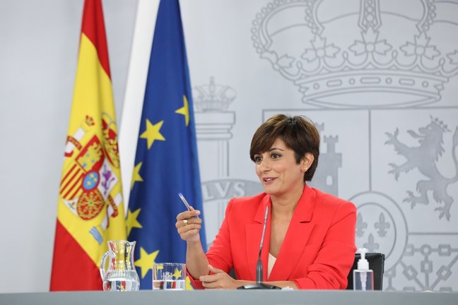 La ministra Portavoz, Isabel Rodríguez, interviene en una rueda de prensa posterior al Consejo de Ministros, a 24 de agosto de 2021, en La Moncloa, Madrid, (España). Durante la intervención ha informado de los acuerdos a los que han llegado tras la reunió