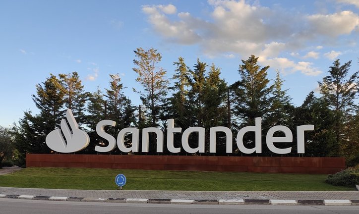 Archivo - Sede Banco Santander