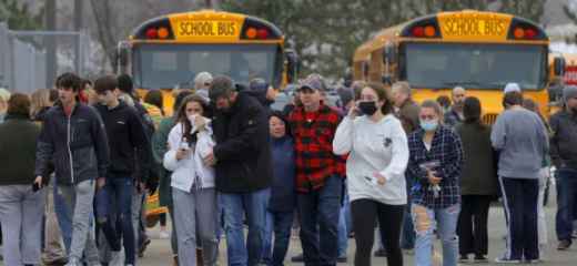 Tiroteo en una escuela de Michigan deja tres estudiantes muertos y ocho heridos