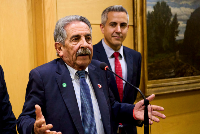 Miguel Ángel Revilla y su socio socialista Pablo Zuloaga.