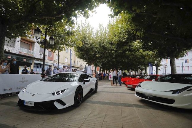 Medio centenar de vehículos deportivos de alta gama se reunirán en Torrelavega. / ALERTA