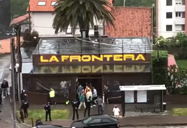 El bar &#34;La Frontera&#34;, situado en el barrio de Cueto, de Santander cuando se produjo el desalojo.