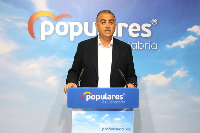 El diputado del PP en el Parlamento regional Roberto Media