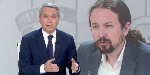 Vicente Vallés presentando las noticias de Antena3.