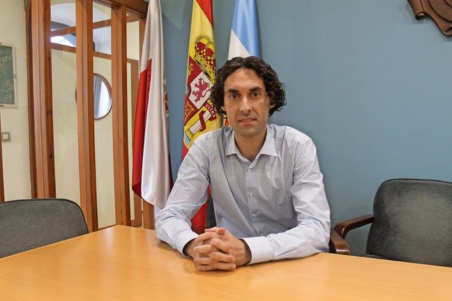 El alcalde de El Astillero, Javier Fernández Soberón. / Alerta
