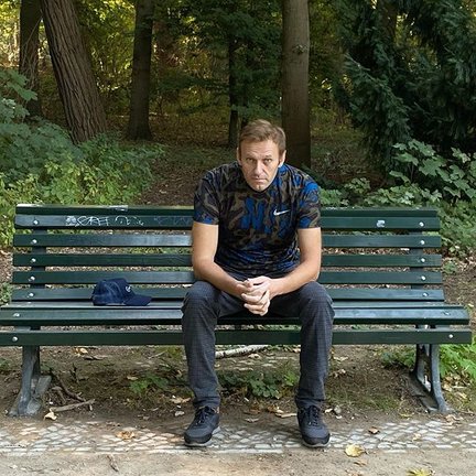 El líder opositor ruso Alexéi Navalni recibió el alta tras 32 días de tratamiento.