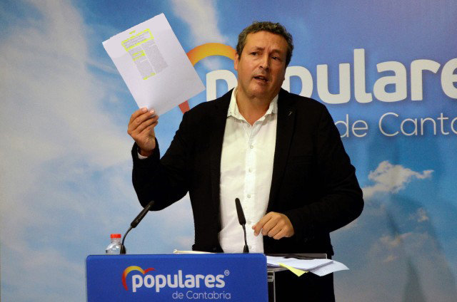 El portavoz de los populares, Iñigo Fernández. / ALERTA