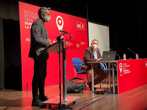 El secretario general del PSOE de Cantabria y vicepresidente autonómico, Pablo Zuloaga, ha asegurado durante la celebración de la VI edición de la Escuela de Política Local en Solares.
