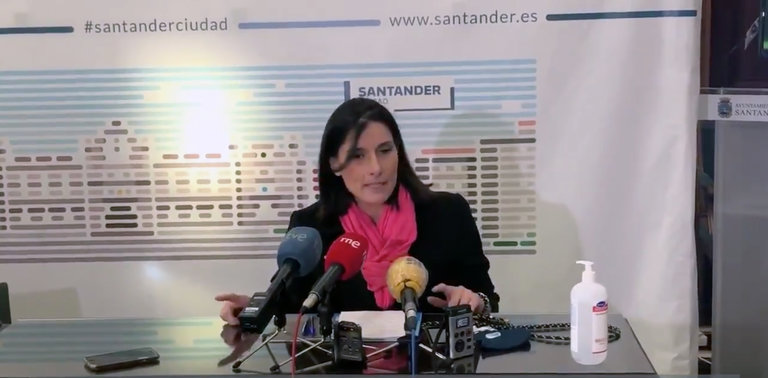 La alcaldesa de Santander, Gema Igual, en rueda de prensa. / ALERTA