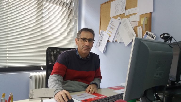 El secretario de Empleo de UGT en Cantabria, Julio Ibáñez. / ALERTA