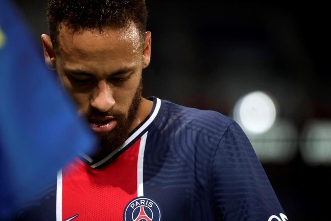 Neymar durante un partido de liga francesa ante el Dijon en parís. / EFE