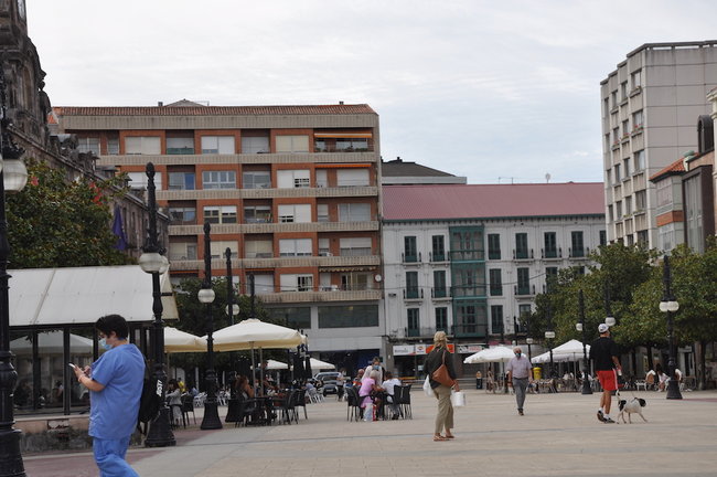 Vista de la plaza del Ayuntamiento de Torrelavega. / S.D.