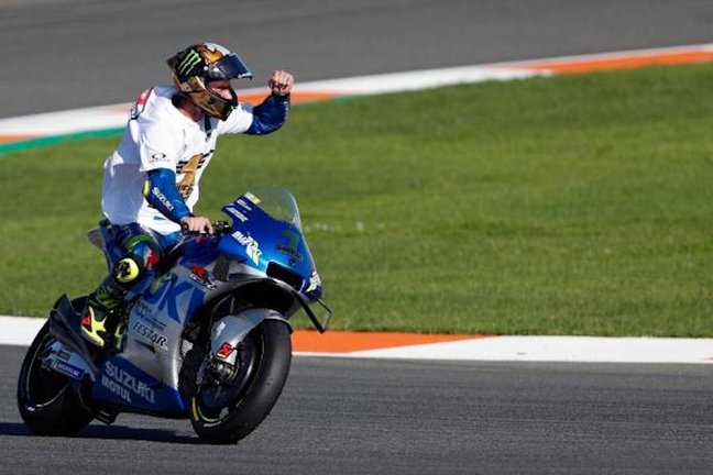 El piloto español de Moto GP, Joan Mir (Suzuki Ecstar) se ha proclamado campeón del mundo tras entrar 7º en la carrera disputada en el circuito Ricardo Tormo de Cheste (Valencia) donde se disputa el GP Comunitat Valenciana. EFE/Kai Försterling