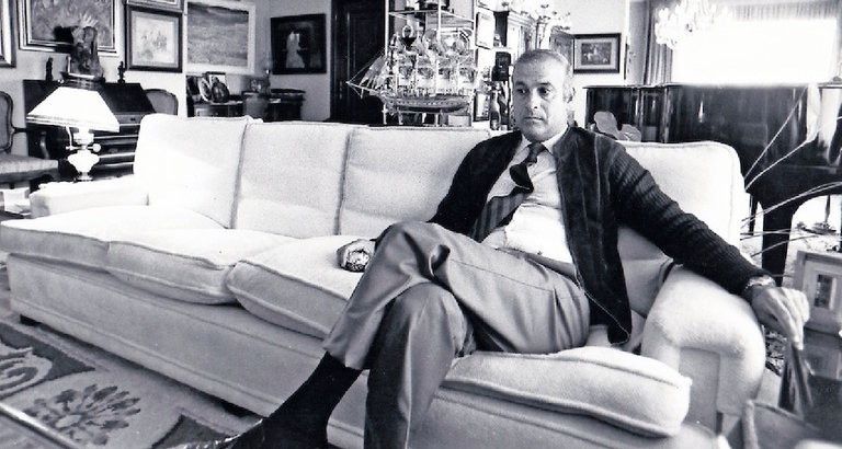 Juan Hormaechea Cazón, en el salón de su casa. / ARCHIVO-ALERTA-Pablo Hojas