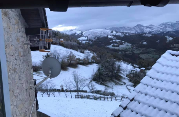Vista de las nevadas en Cantabria en estos momentos. / FACEBOOK abel.suarezhevia