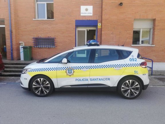 Vehículo de la Policía Local de Santander.