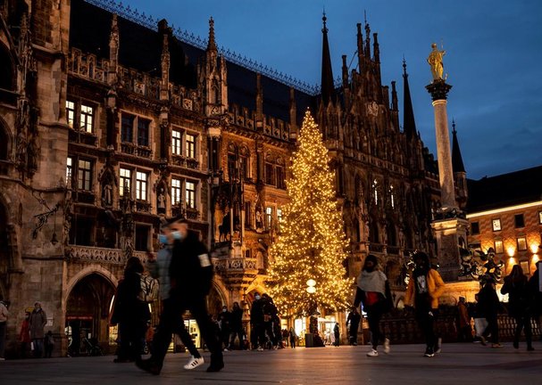 Una imagen de la plaza Marienplatz de Munich, este martes. EFE/EPA/LUKAS BARTH-TUTTAS