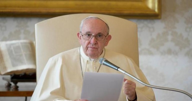 El Papa Francisco en una fotografía tomada este sábado. 
EFE/EPA/VINCENZO PINTO/Archivo