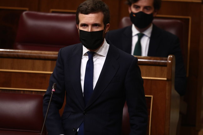 El líder del PP, Pablo Casado, interviene durante la primera sesión de control al Gobierno de 2021 celebrada en el Congreso de los Diputados, en Madrid, (España), a 3 de febrero de 2021. 