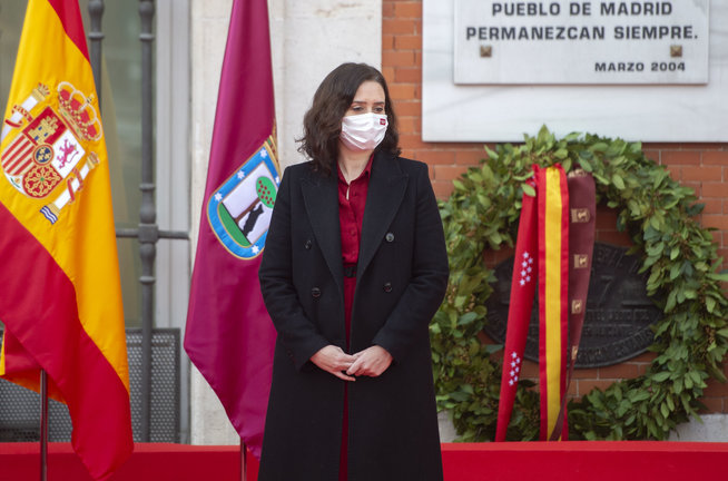 La presidenta de la Comunidad de Madrid, Isabel Díaz Ayuso, durante el acto solemne en recuerdo y homenaje a las víctimas de los atentados del 11 de marzo en Madrid, en la Real Casa de Correos, Madrid, (España), a 11 de marzo de 2021. 