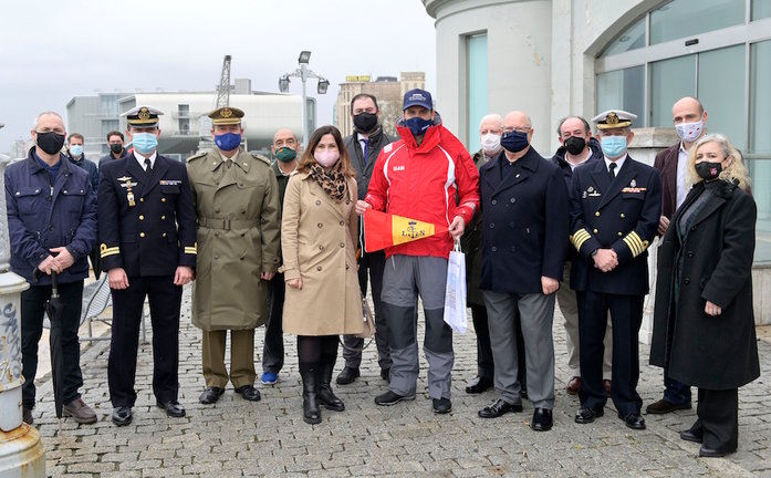 Acto de despedida a los marinos que participan en la travesía conmemorativa por el 120 aniversario de la fundación de la Real Liga Naval Española. / E. PRESS