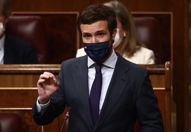El líder del PP, Pablo Casado, interviene durante una sesión de Control al Gobierno en el Congreso de los Diputados, en Madrid, (España), a 17 de marzo de 2021. 