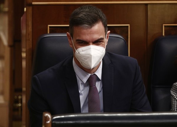 El presidente del Gobierno, Pedro Sánchez, durante una sesión de Control al Gobierno en el Congreso de los Diputados, en Madrid, (España), a 17 de marzo de 2021. 