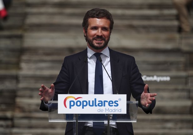 El líder del PP, Pablo Casado, interviene en la presentación de la candidatura del PP de Madrid para las elecciones a la Asamblea de Madrid en el Auditorio del Parque Lineal del Manzanares, en Madrid (España) a 31 de marzo de 2021.