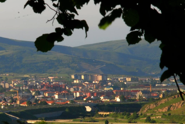 Vista de Valdeolea en la comarca de Campoo. / ALERTA