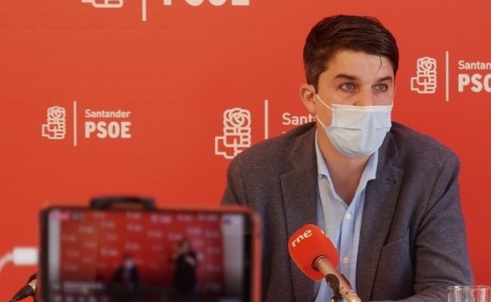 El portavoz del PSOE de Santander, Daniel Fernández.