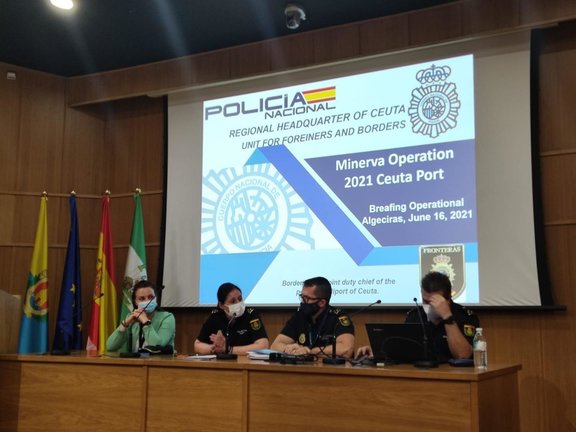 Agentes de la Policía y de Frontex activan el Operativo Minerva 2021 en los puertos de Algeciras, Ceuta y Tarifa