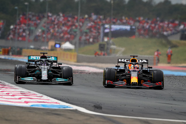 VERSTAPPEN Max (ned), Red Bull Racing Honda RB16B, HAMILTON Lewis (gbr), Mercedes AMG F1 GP W12 E Performance, action during the Formula 1 Emirates Grand Prix de France 2021, 7th round of the 2021 FIA Formula One World Championship from June 18 to 20, 2021 on the Circuit Paul Ricard, in Le Castellet, France - Photo Florent Gooden / DPPI
AFP7 /  Europa Press
20/6/2021 ONLY FOR USE IN SPAIN