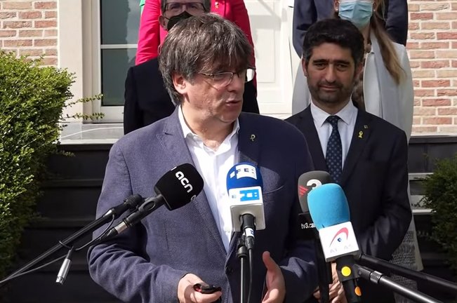 AMP.- Puigdemont dice que si Sánchez no concediera los indultos serían "decisión de la justicia europea"