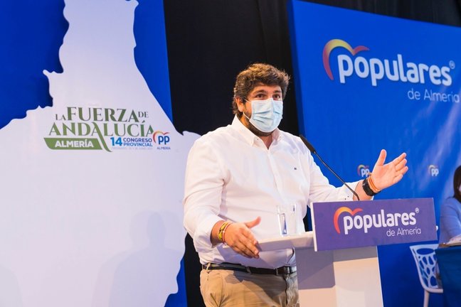 López Miras ha asistido al XIV Congreso Provincial del PP de Almería en el que Javier Aureliano García ha sido nombrado nuevo presidente del partido en la provincia