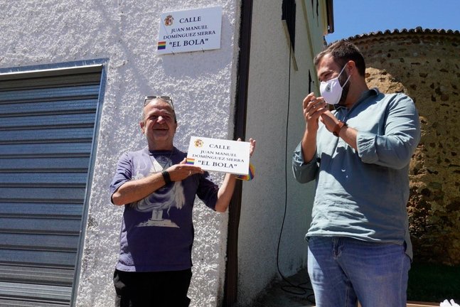 Cáceres reconoce la figura de 'El Bola' dando su nombre a una calle en el barrio de San Blas