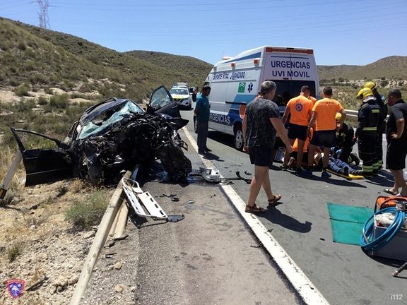 Un hombre fallece y una mujer resulta herida en un accidente de tráfico en el término municipal de Carboneras (Almería)
