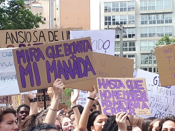 Archivo - Manifestación de estudiantes contra la sentencia de La Manada