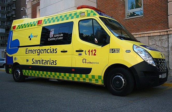 Archivo - Ambulancia.