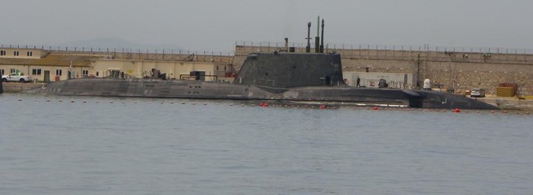Archivo - El submarino HMS Artful en Gibraltar, en foto de archivo
