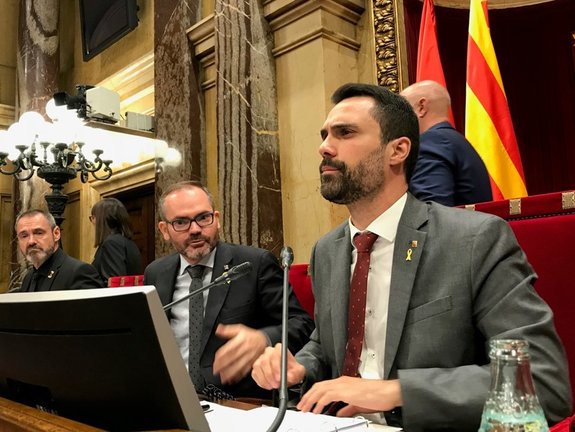 Archivo - Eusebi Campdepadrós, Josep Costa, Roger Torrent (Mesa del Parlament)